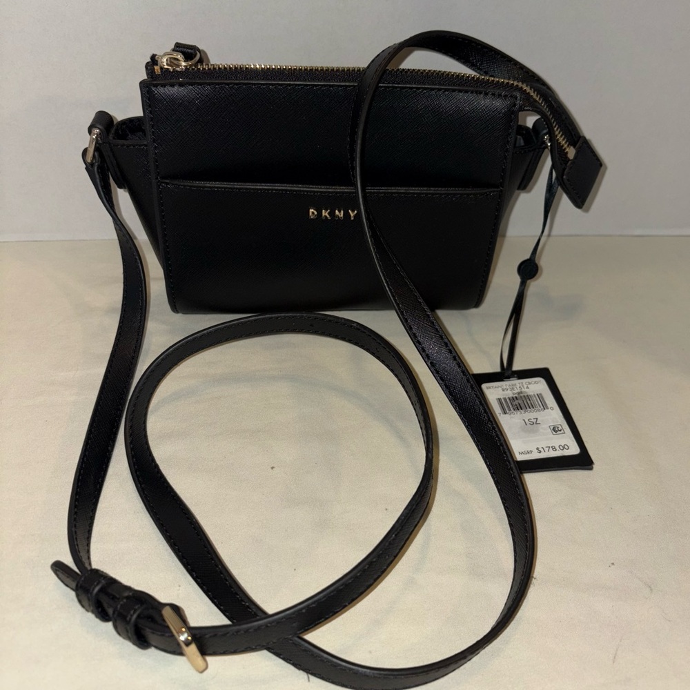 DKNY Bryant Park TZ Black Crossbody Purse Small Bag NWT